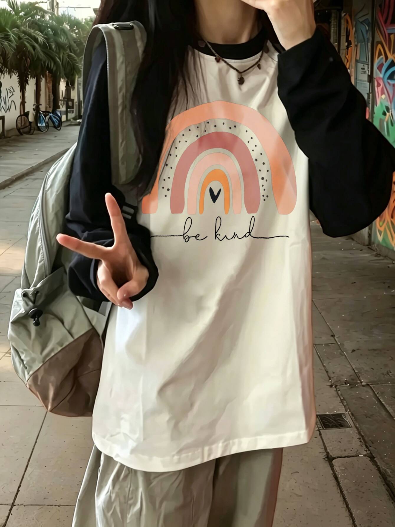 Tee Graphic Print - تي شيرت هاراجوكو كاجوال بأكمام طويلة