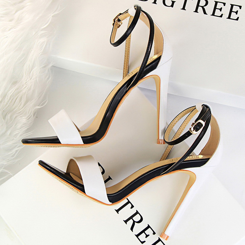 Casual Sandal Leather - النساء أسود-أبيض موجزة الجلود 11 سنتيمتر
