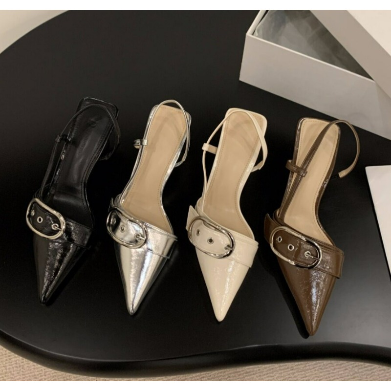 أحذية نسائية جديدة بتصميم عصري - مراجعة Casual Sandal Leather وسعره