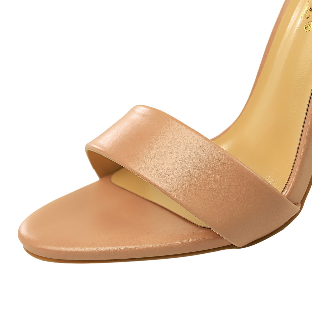 النساء أسود-أبيض موجزة الجلود  - مراجعة Casual Sandal Leather وسعره